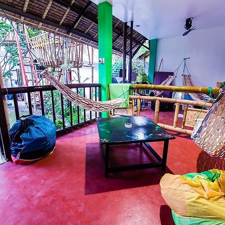 Jeepney Hostel And Kite Resort Balabag  Luaran gambar