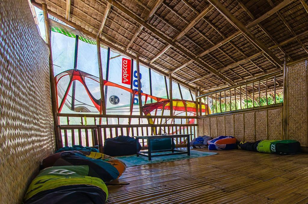 Jeepney Hostel And Kite Resort Balabag  Luaran gambar