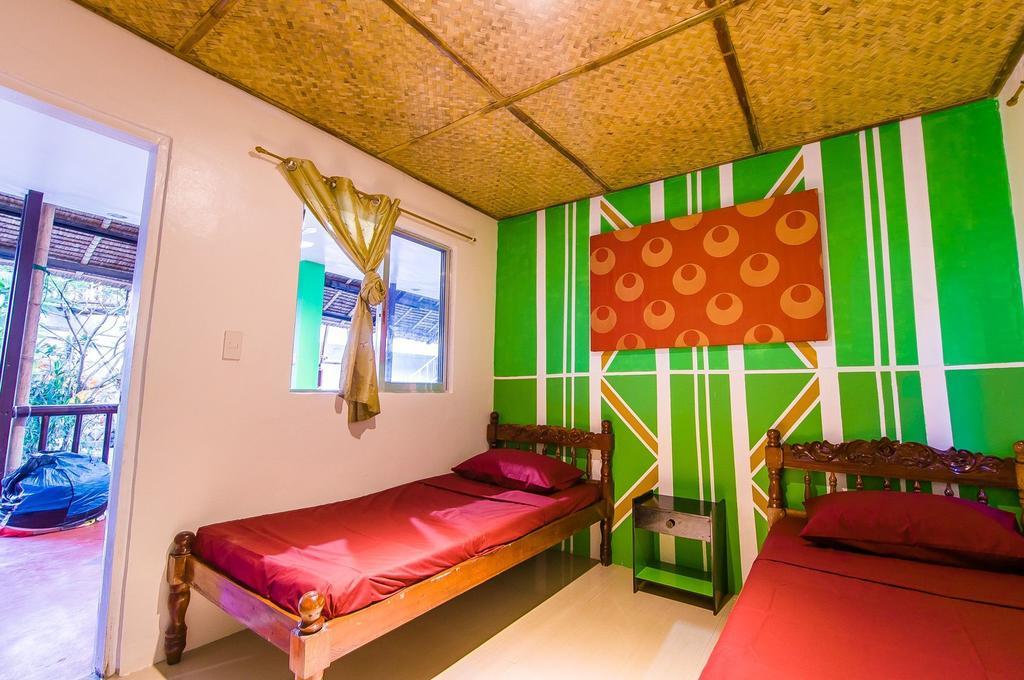 Jeepney Hostel And Kite Resort Balabag  Luaran gambar